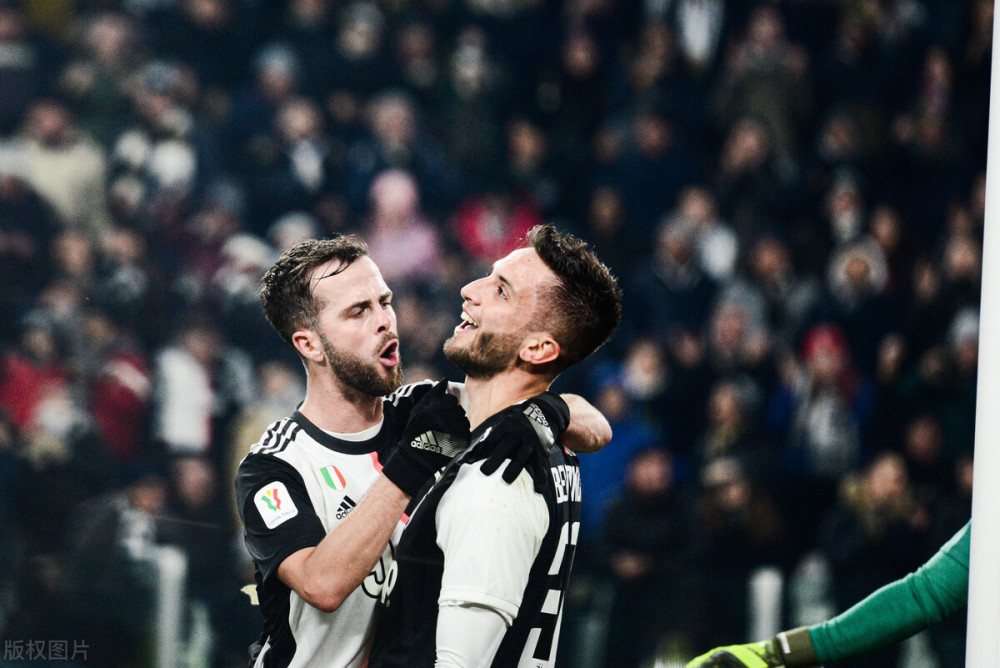 场比赛中展 场比赛中展